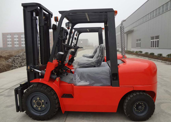 중국 4 톤 균형 무게 옆 교대/자동 변속 장치를 가진 산업 적재용 트럭 협력 업체